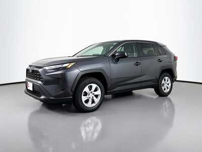 2024 Toyota RAV4, $28814. Photo 3