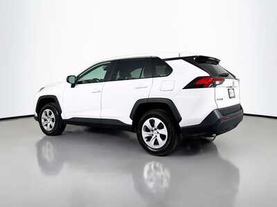 2024 Toyota RAV4, $29977. Photo 5