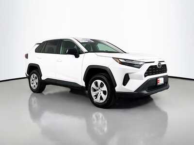 2024 Toyota RAV4, $29977. Photo 1