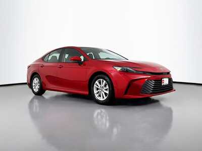2025 Toyota Camry, $26477. Photo 1