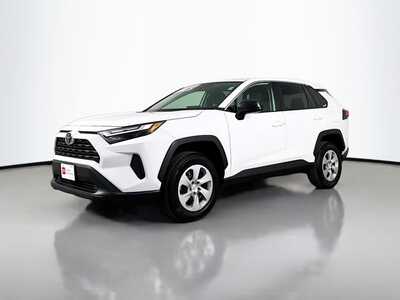2024 Toyota RAV4, $28977. Photo 3