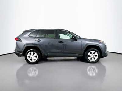 2024 Toyota RAV4, $29123. Photo 8