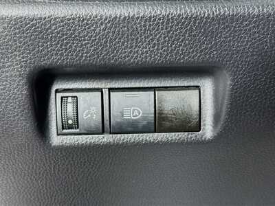 2024 Toyota RAV4, $29977. Photo 10