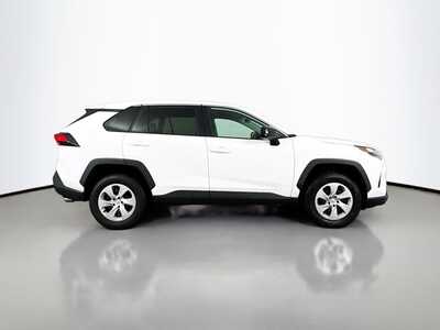 2024 Toyota RAV4, $29977. Photo 8