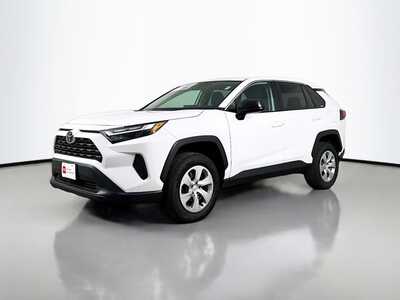2024 Toyota RAV4, $29977. Photo 3