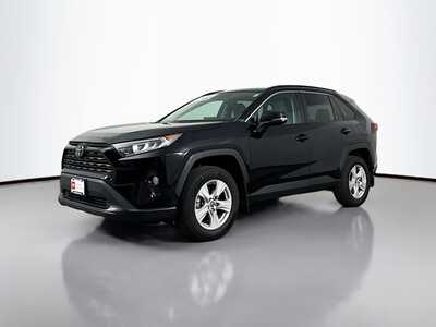 2021 Toyota RAV4, $28477. Photo 3