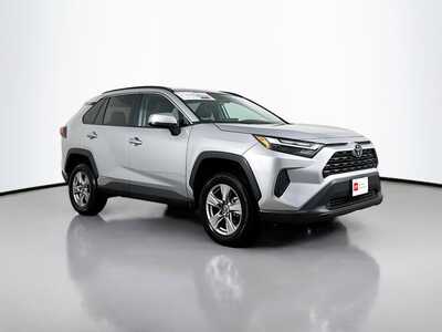 2025 Toyota RAV4, $36121. Photo 1