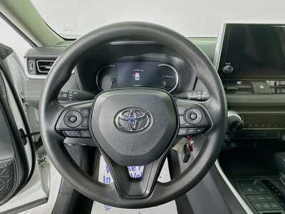 2024 Toyota RAV4, $29977. Photo 11