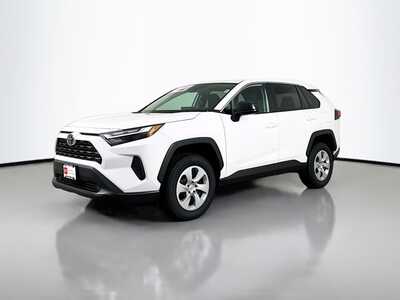 2024 Toyota RAV4, $29977. Photo 3