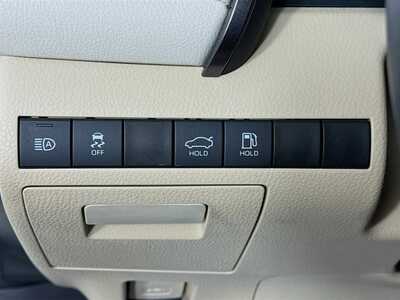 2019 Toyota Camry, $29977. Photo 10