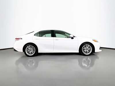 2019 Toyota Camry, $29977. Photo 8