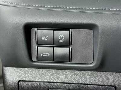 2025 Toyota Highlander, $46977. Photo 10