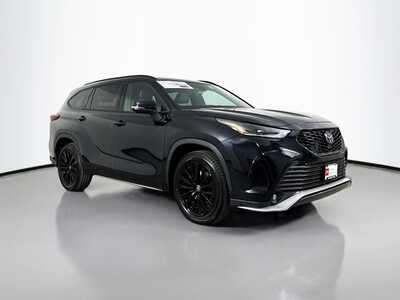 2025 Toyota Highlander, $46977. Photo 1