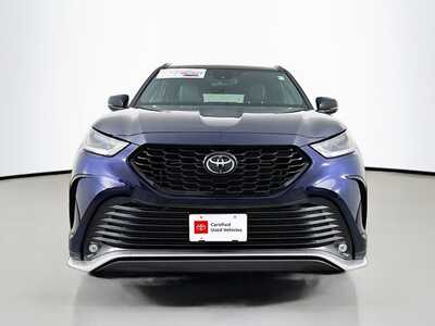 2025 Toyota Highlander, $46977. Photo 2