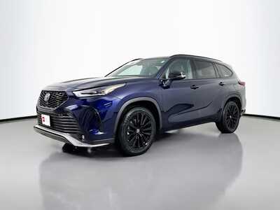 2025 Toyota Highlander, $46977. Photo 3