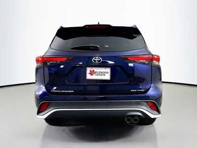 2025 Toyota Highlander, $46977. Photo 6