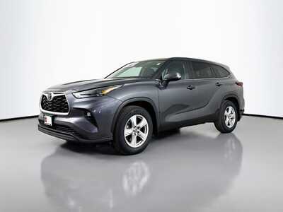 2024 Toyota Highlander, $35977. Photo 3