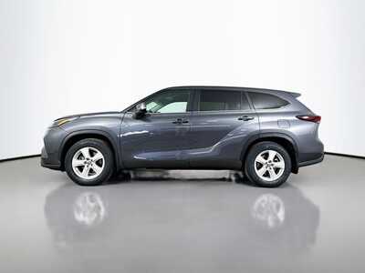 2024 Toyota Highlander, $35977. Photo 4