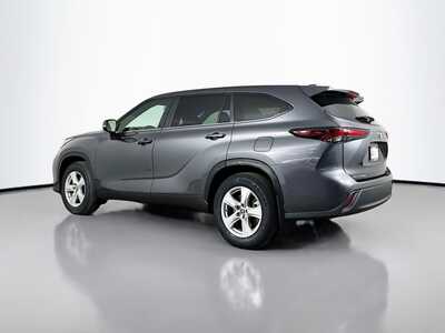 2024 Toyota Highlander, $35977. Photo 5