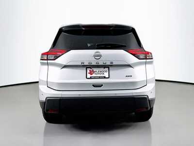 2025 Nissan Rogue, $25977. Photo 6