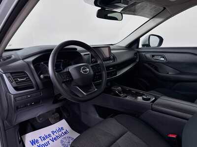 2025 Nissan Rogue, $25977. Photo 9