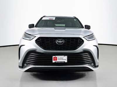 2025 Toyota Highlander, $45977. Photo 2