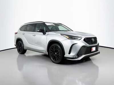 2025 Toyota Highlander, $45977. Photo 1