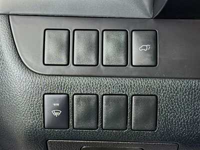 2016 Toyota Highlander, $17356. Photo 10