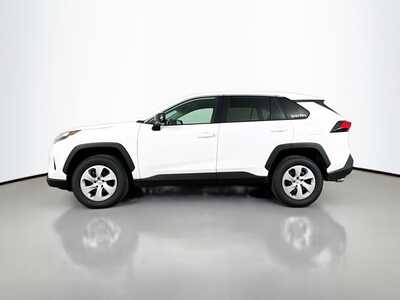 2024 Toyota RAV4, $29977. Photo 4