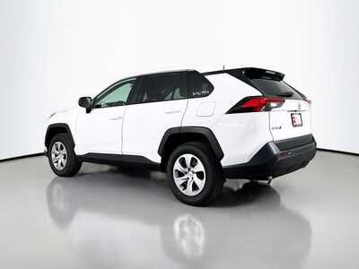 2024 Toyota RAV4, $29977. Photo 5