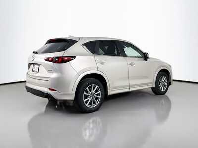 2024 Mazda CX-5, $23696. Photo 7