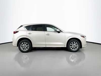 2024 Mazda CX-5, $23696. Photo 8
