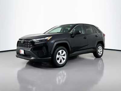 2024 Toyota RAV4, $28977. Photo 3