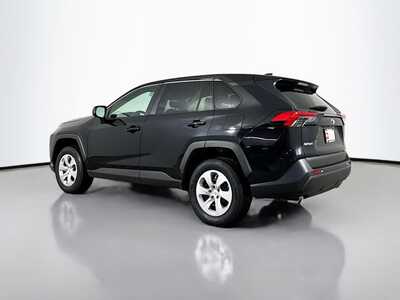 2024 Toyota RAV4, $28977. Photo 5