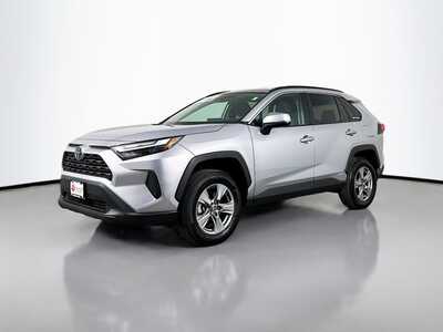 2025 Toyota RAV4, $37685. Photo 3
