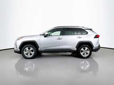 2025 Toyota RAV4, $35977. Photo 4