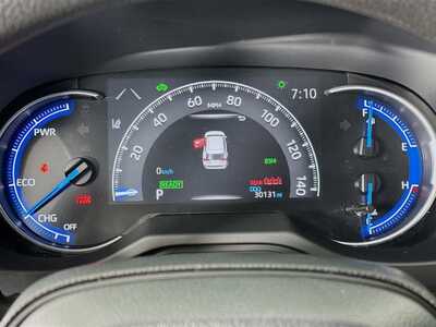 2025 Toyota RAV4, $37977. Photo 12