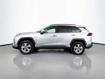 2025 Toyota RAV4, $37977. Photo 4