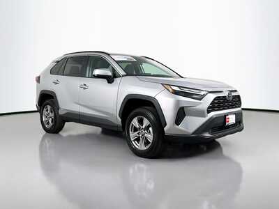 2025 Toyota RAV4, $37977. Photo 1