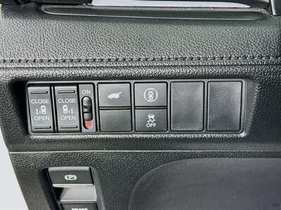 2024 Honda Odyssey, $35977. Photo 10