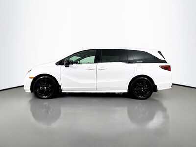2024 Honda Odyssey, $35977. Photo 4