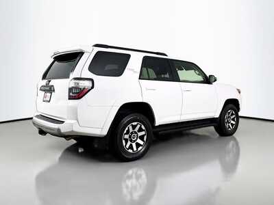 2024 Toyota 4Runner, $45977. Photo 7