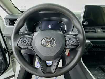 2024 Toyota RAV4, $29977. Photo 11