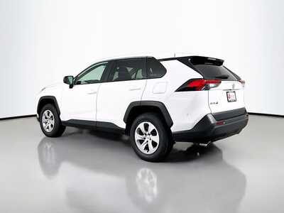 2024 Toyota RAV4, $29977. Photo 5