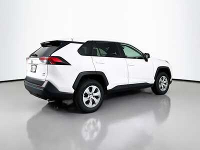 2024 Toyota RAV4, $29977. Photo 7