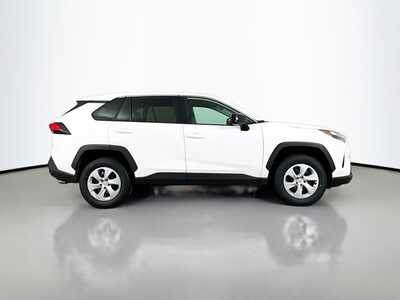 2024 Toyota RAV4, $29977. Photo 8