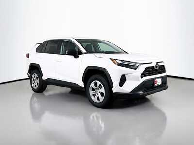 2024 Toyota RAV4, $29977. Photo 1