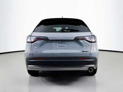 2025 Honda HR-V, $28977. Photo 6