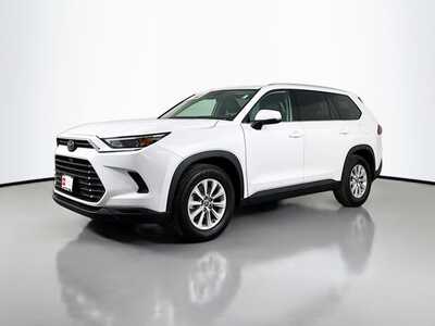 2025 Toyota Grand Highlander, $45977. Photo 3