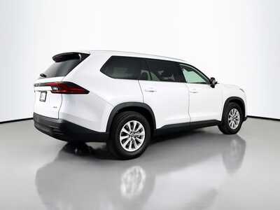 2025 Toyota Grand Highlander, $45977. Photo 7